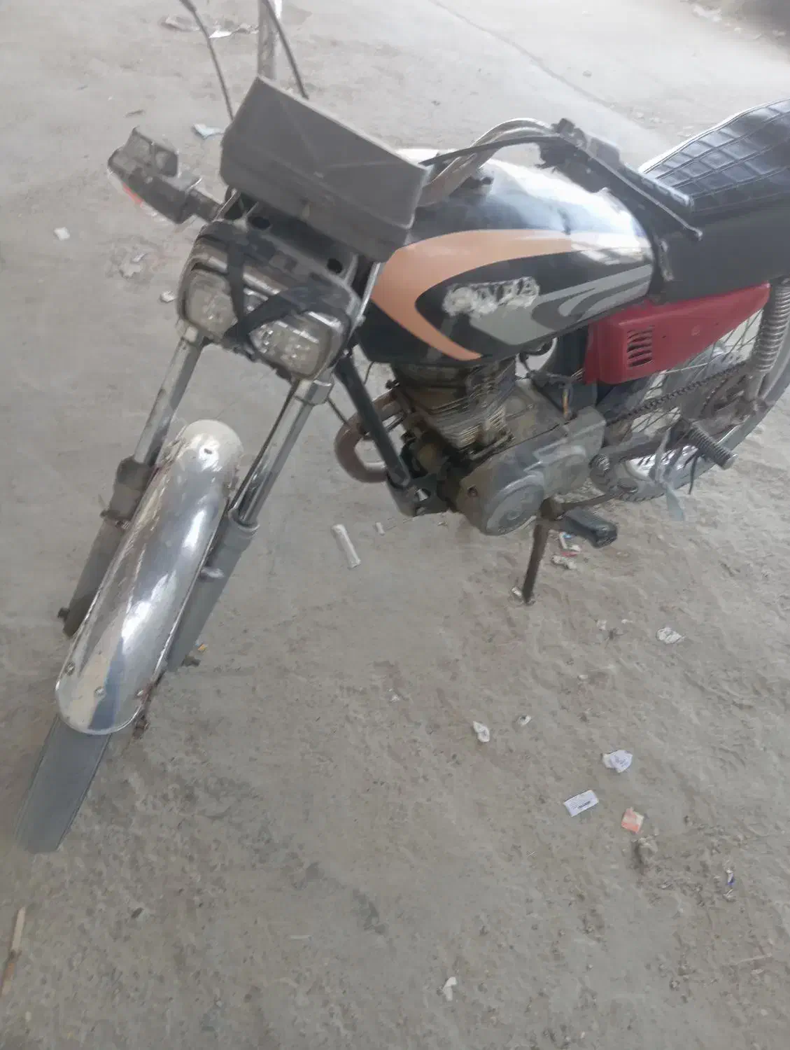 مدل ۸9 مدارک ندارم موتور وسالم هست اجن تازه تعمیر|موتورسیکلت|کنارک, |دیوار