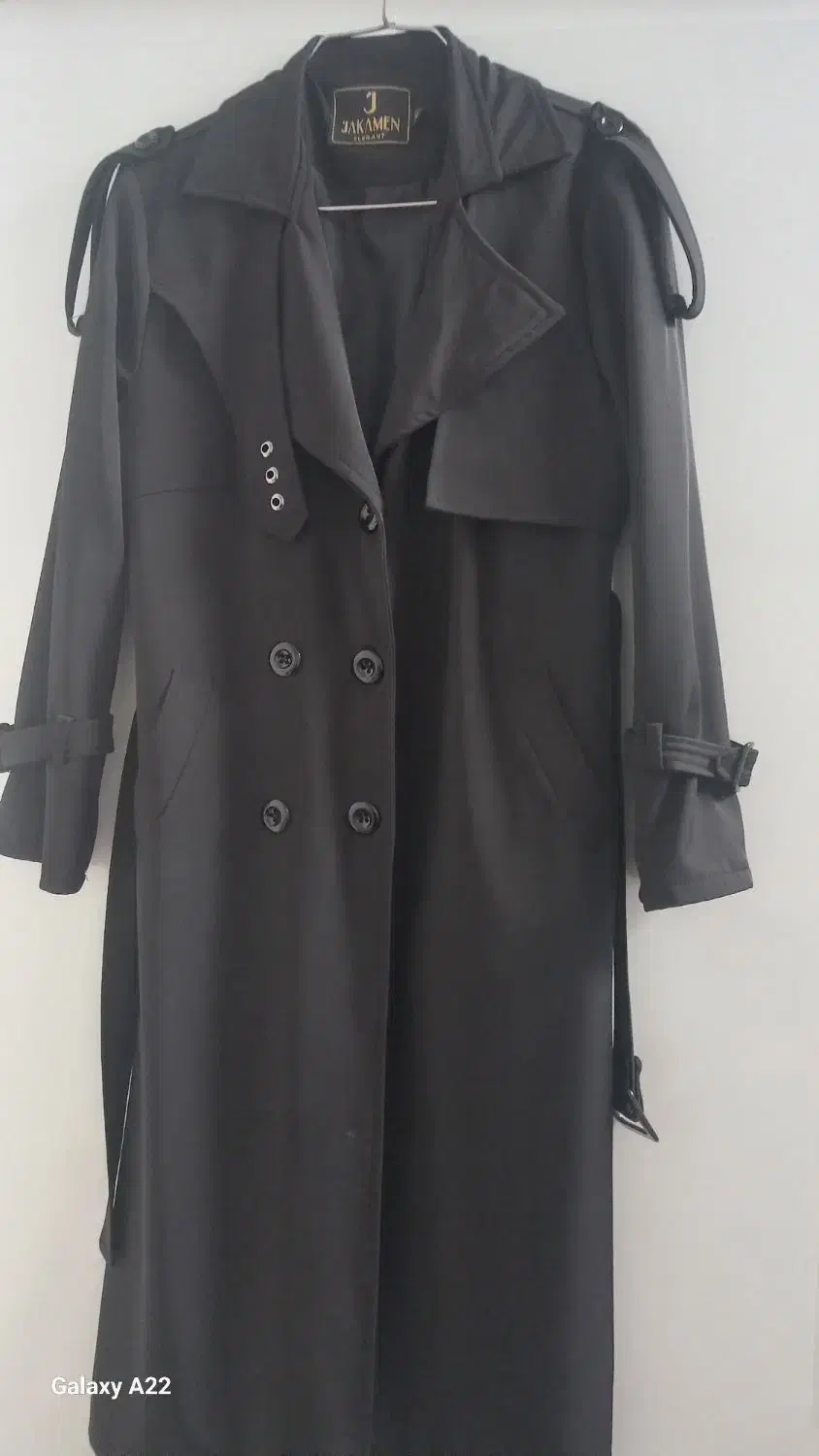 بارانی|لباس|نیشابور, فخریه|دیوار