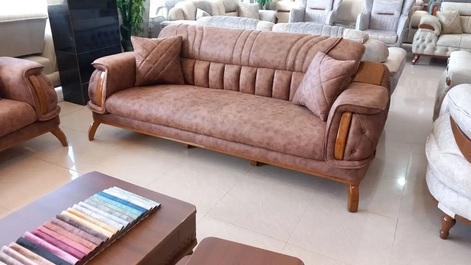 مبل عمارت اقساط بیست چهار ماهه بدون سود|مبلمان خانگی و میز عسلی|کرمان, |دیوار