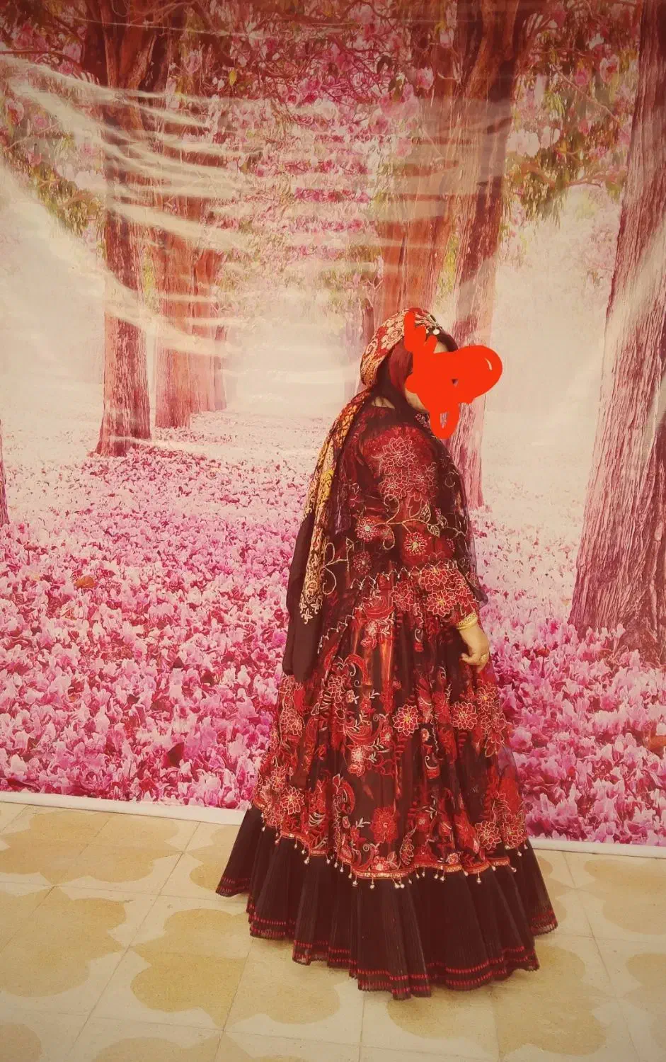 ترکی|لباس|شیراز, فرگاز|دیوار