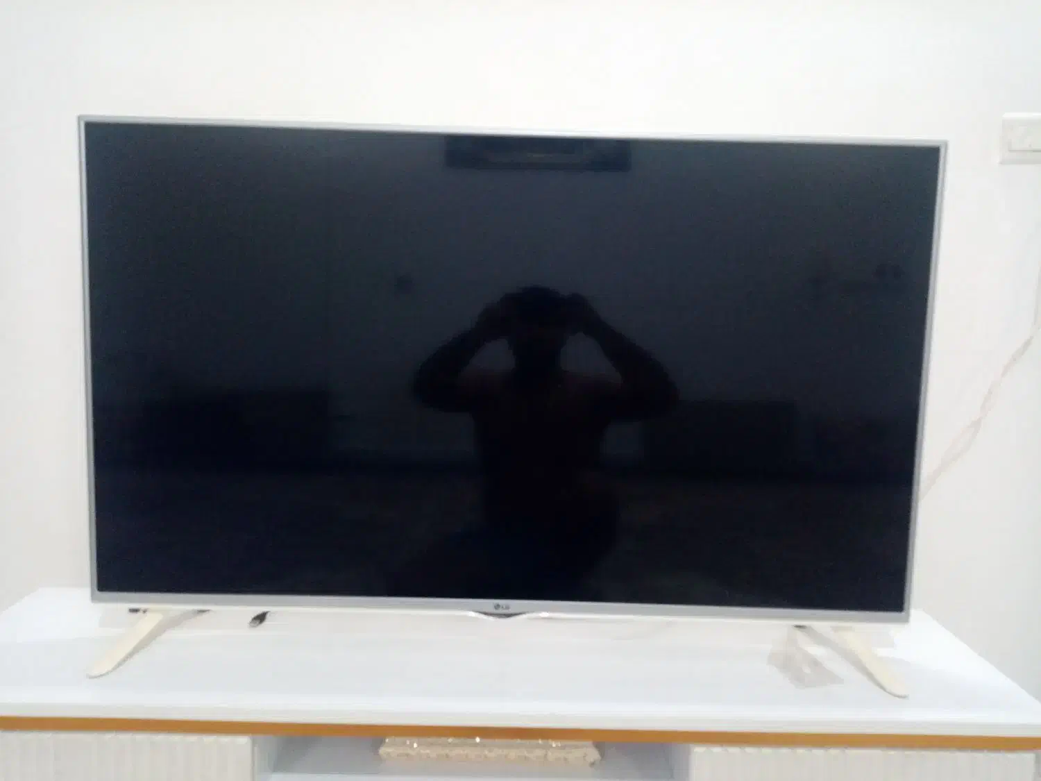 50اینچ ال جی|تلویزیون و پروژکتور|مشهد, انقلاب|دیوار