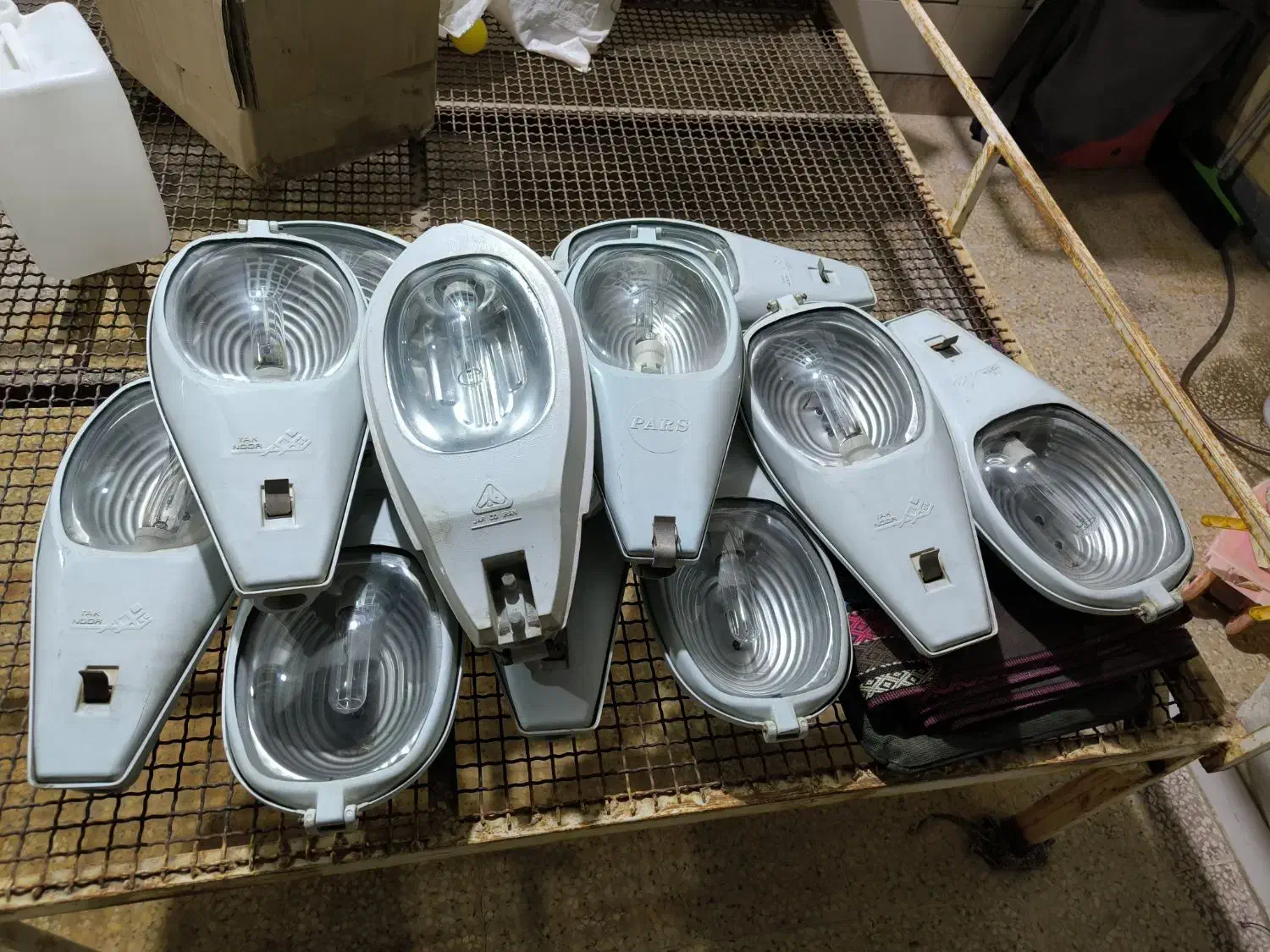 11 عدد کله چراغ 70 وات|لامپ و چراغ|بهبهان, |دیوار