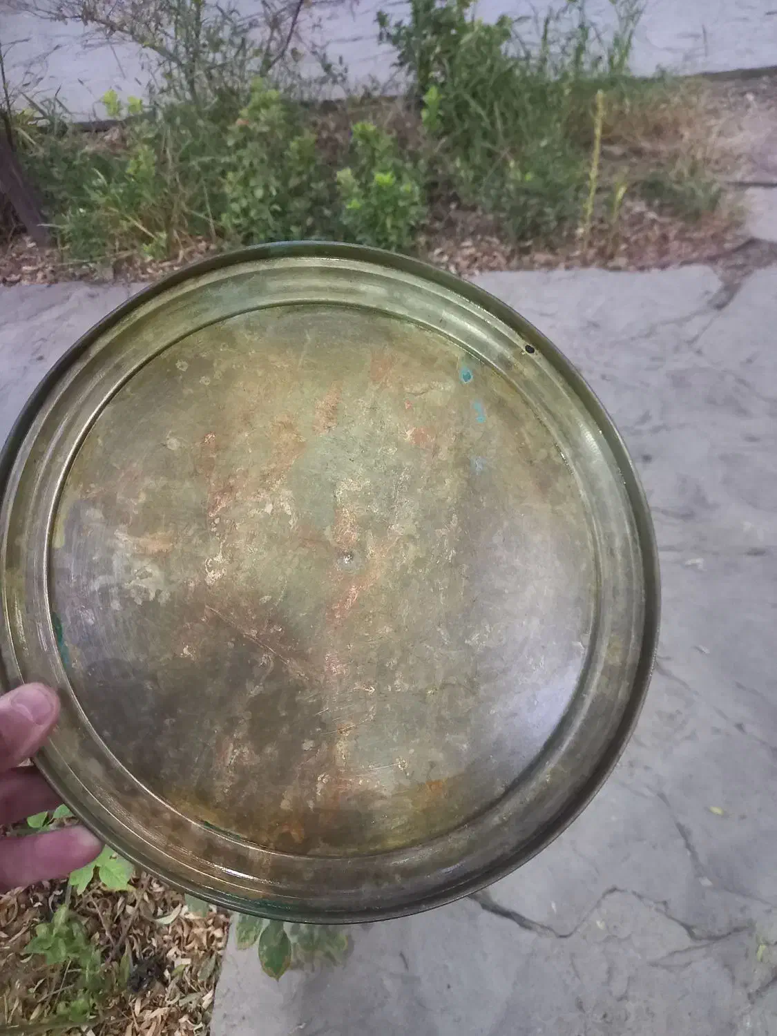 سینی برنجی  ۲۲ عدد|کلکسیون اشیاء عتیقه|خاوران, |دیوار