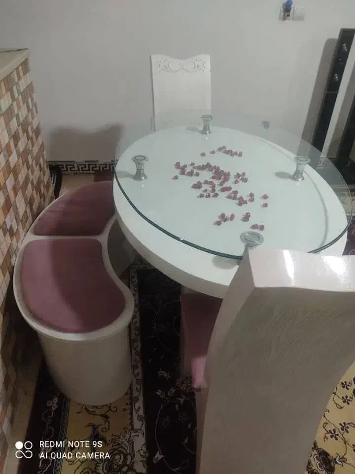 نهارخوری|میز و صندلی غذاخوری|بروجرد, |دیوار