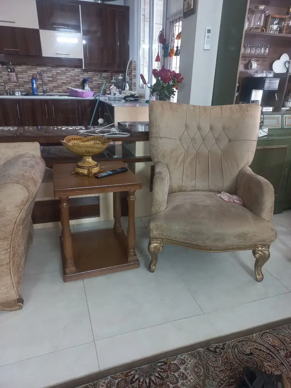 مبلمان|مبلمان خانگی و میز عسلی|مشهد, مقدم|دیوار