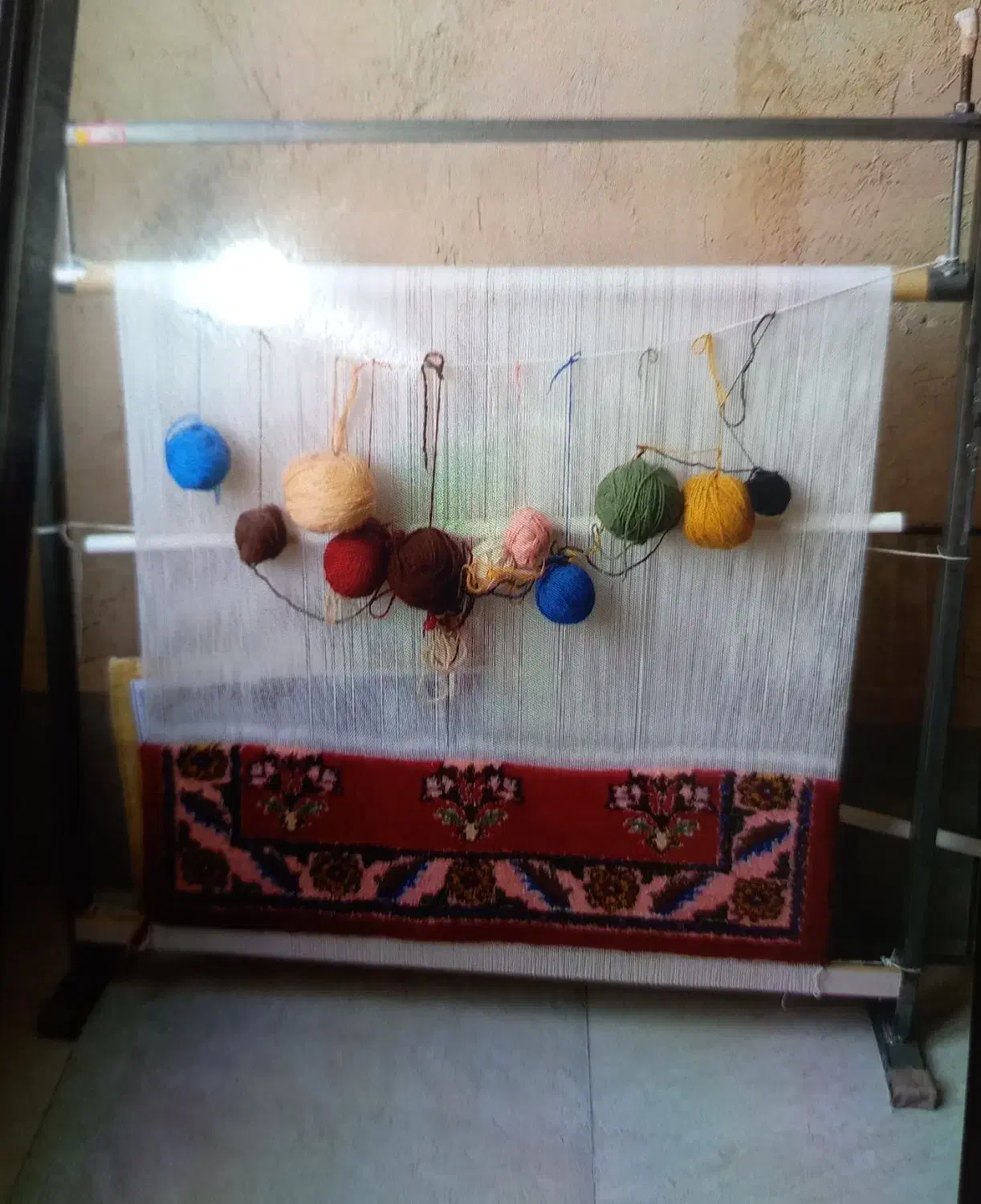 دار قالی و نخ و نقشه|صنایع دستی و سایر لوازم تزئینی|صحنه, |دیوار