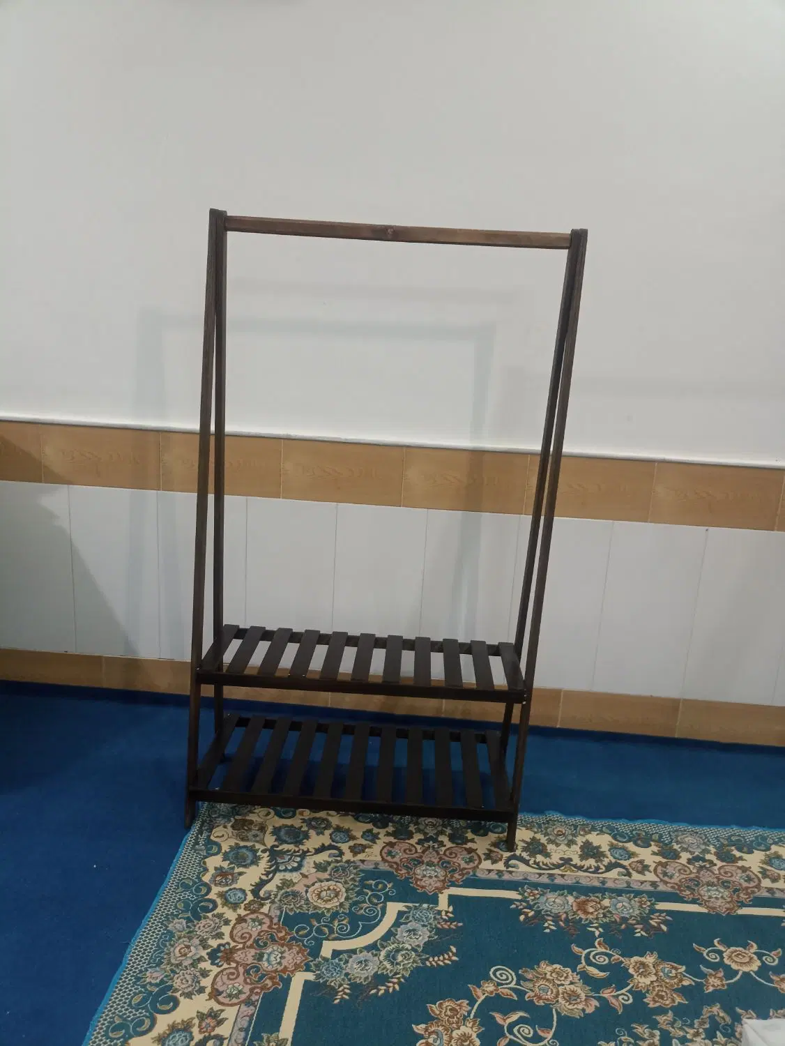 رگال|بندرخت و رخت‌آویز|قم, شاه ابراهیم|دیوار