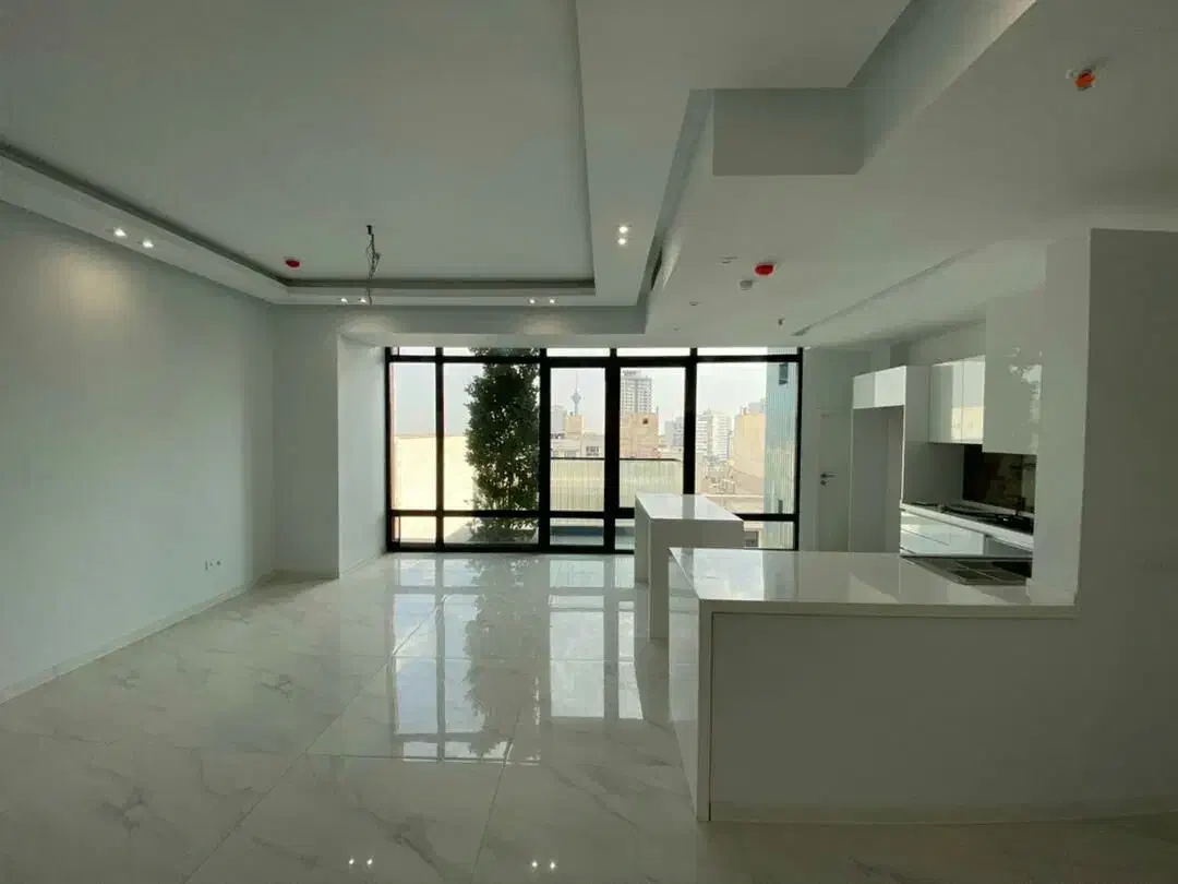 ۱۷۰متر  صرافها  نوساز  ۲پارکنیک  مشاعات‌دار