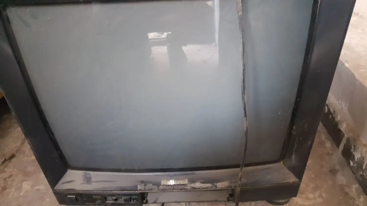 ۱عدد تلویزیون قدیمی Nationalا ۲۱ اینچ|تلویزیون و پروژکتور|اهواز, سخیریه|دیوار