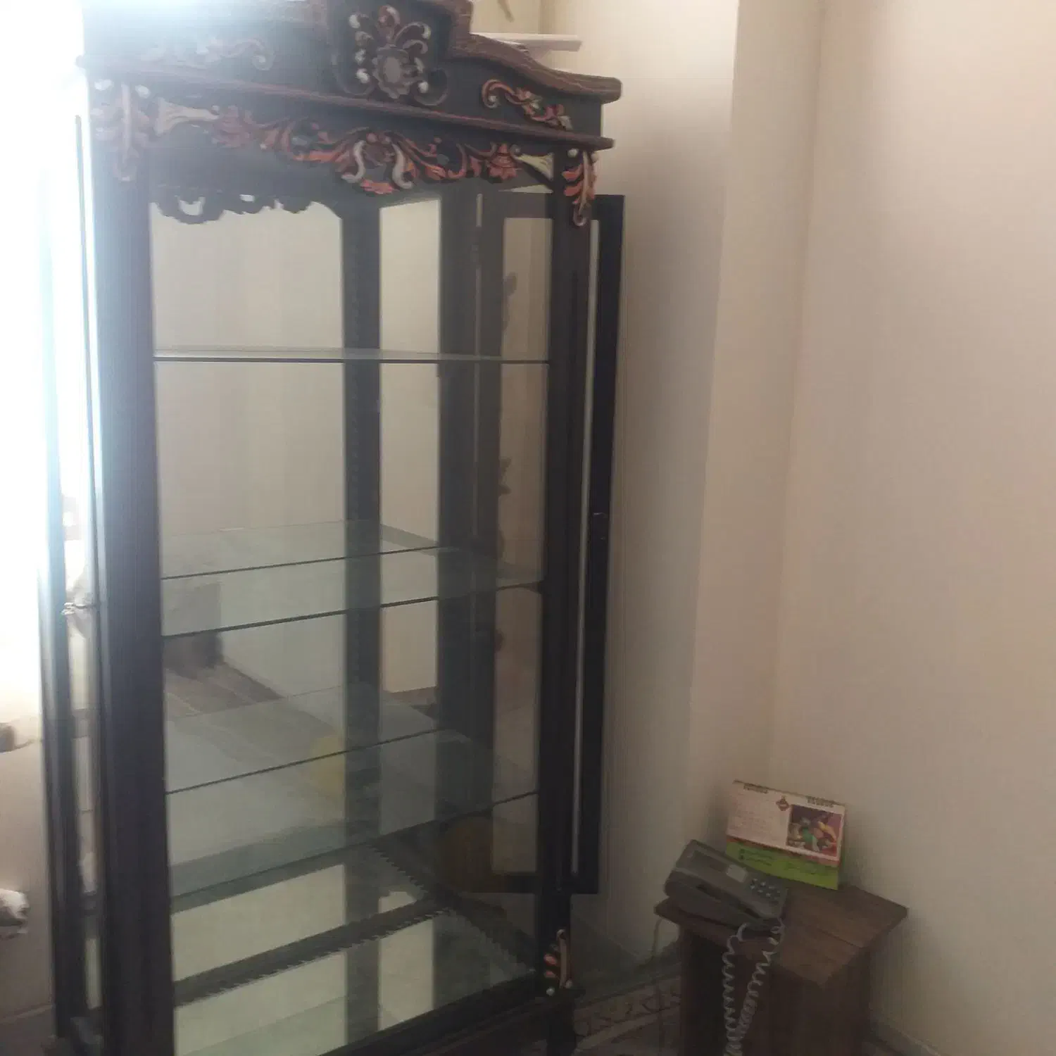 بوفه کاملا سالم و تمیز  در حد نو|بوفه، ویترین، کنسول|مهریز, |دیوار