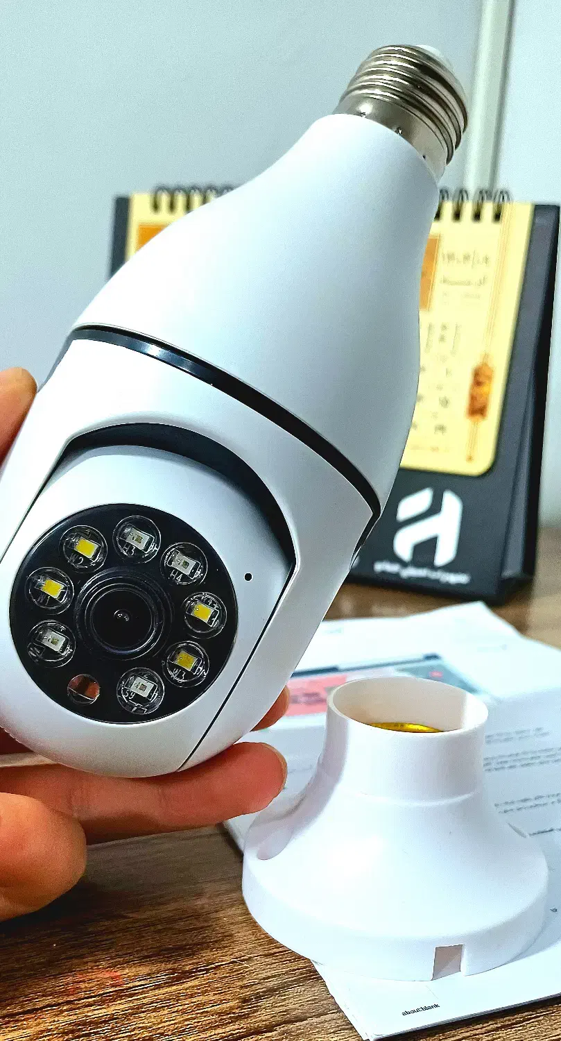 دوربین وایرلس لامپی 2 مگاپیکسل V380|دوربین مداربسته|قم, آلوچو|دیوار