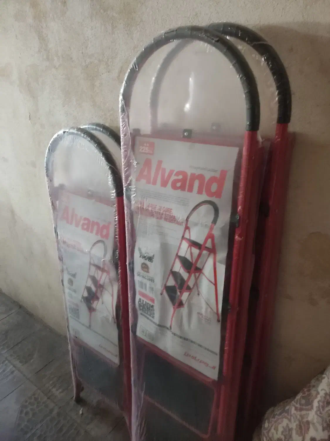 فرغون|مصالح و تجهیزات ساختمان|رشت, آب و برق|دیوار