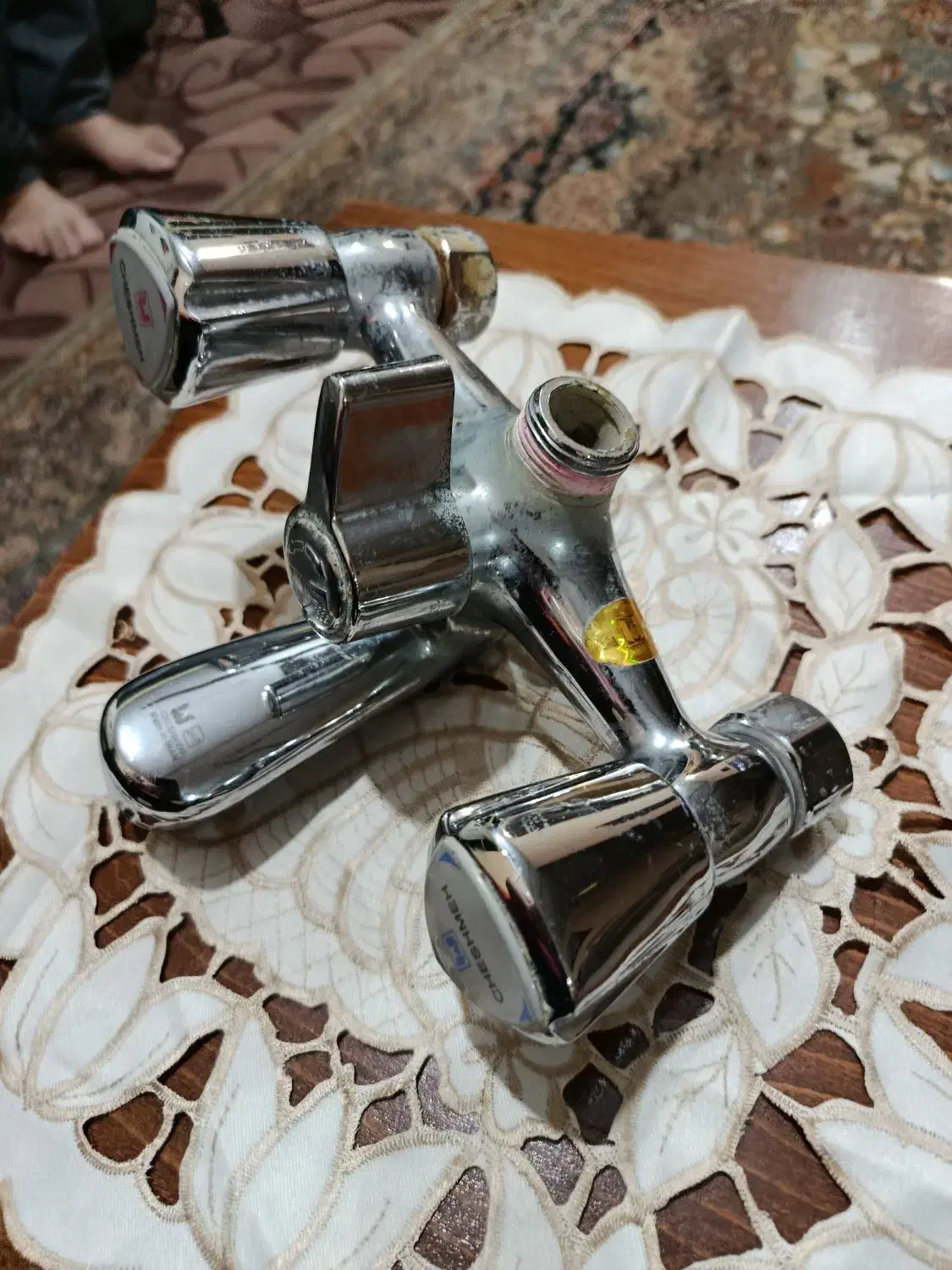 شیر حمام بدونه ایراد وزنگ زدگی|میز و صندلی غذاخوری|اهواز, سپیدار|دیوار