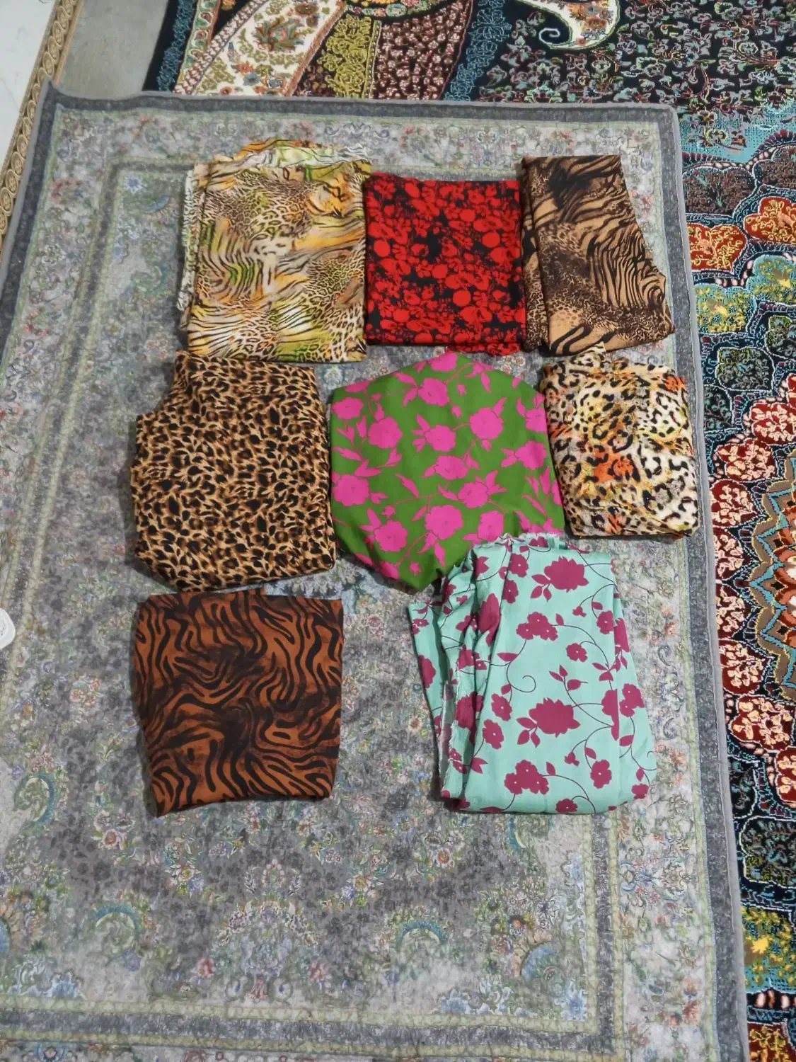 پارچه خارجی جنس خوب عالی|لباس|بوکان, |دیوار