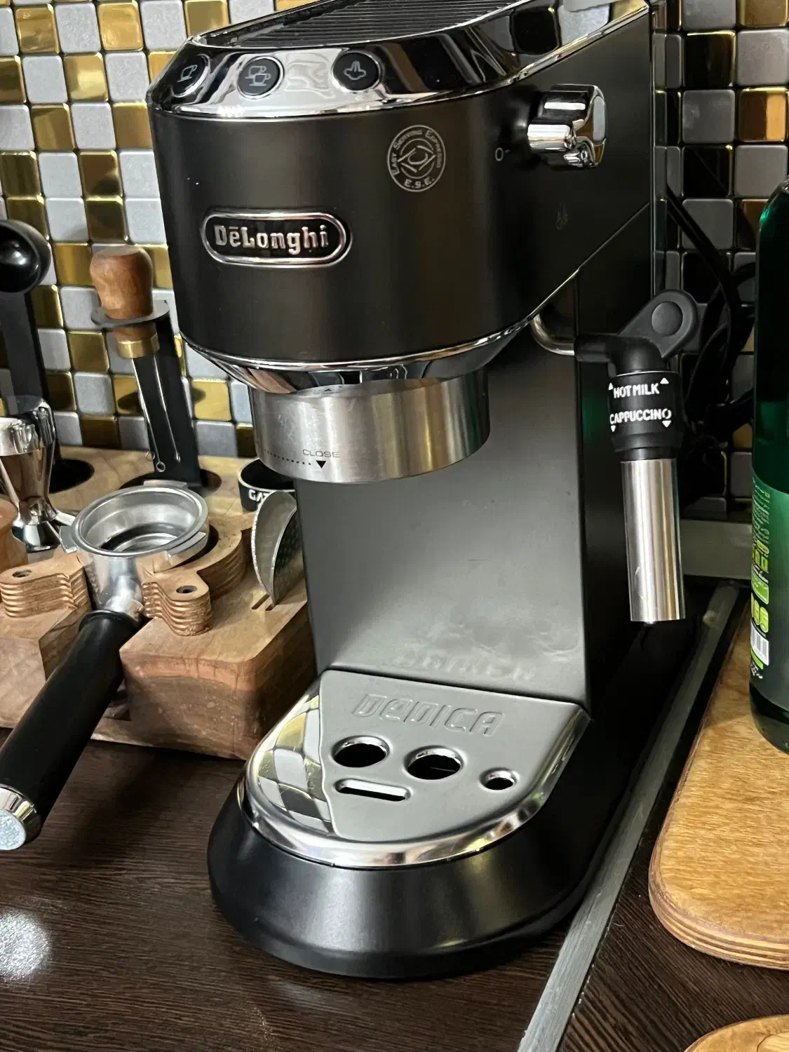 دستگاه اسپرسو دلونگی|سماور، چایساز، قهوهساز|بندر ماهشهر, |دیوار