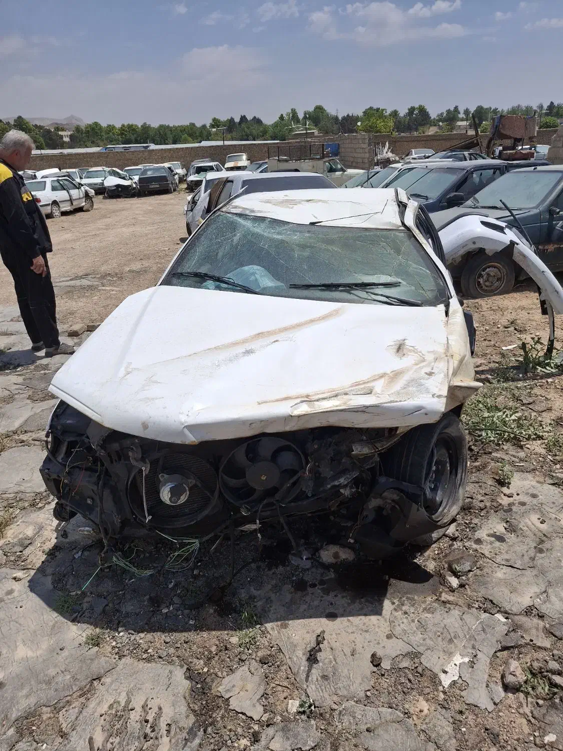 ماشین تصادفی 93|خودرو سواری و وانت|اقبالیه, |دیوار