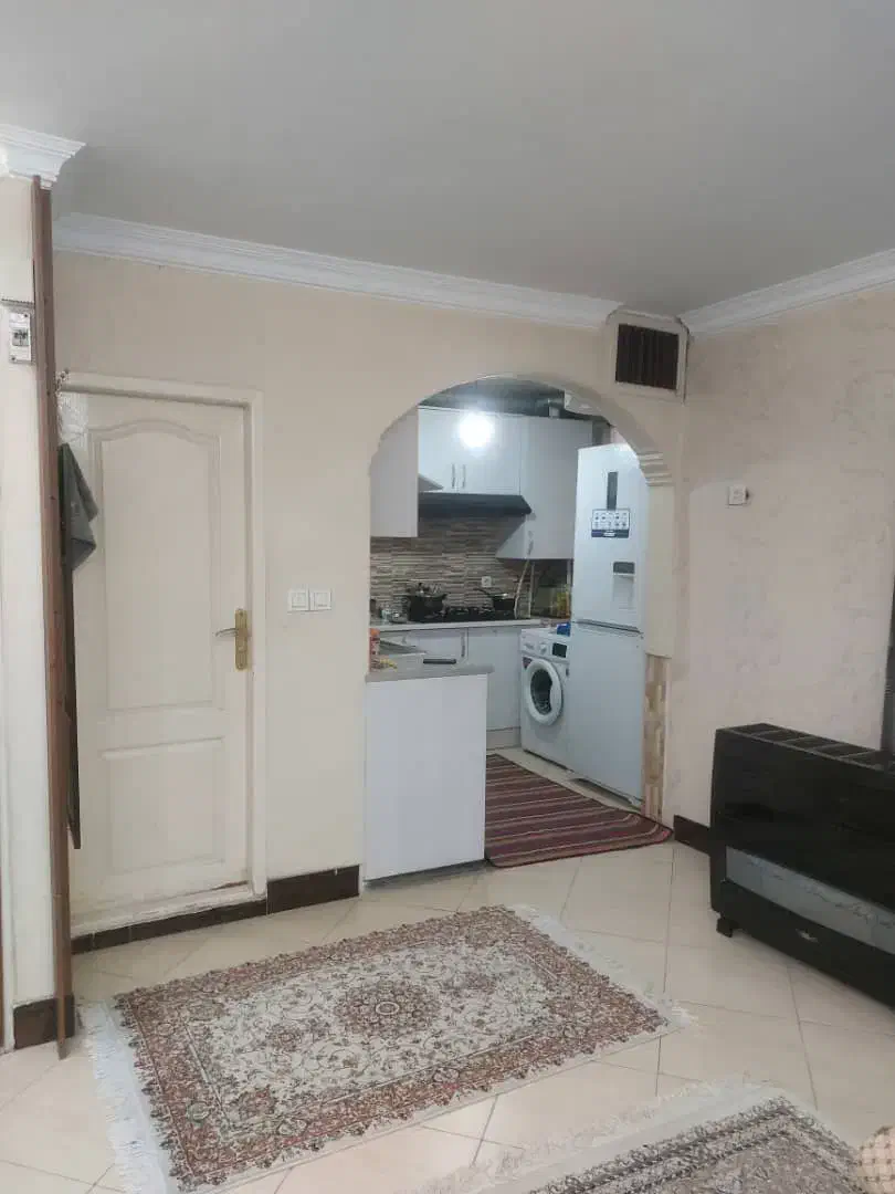 اپارتمان ۶۰ متر دو خواب/میدان غیبی/بازسازی شده|فروش آپارتمان|ری, حمزهآباد|دیوار