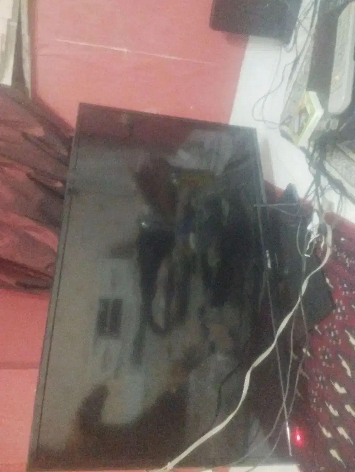 سلام خدمت دوستان الی ادی سالم در حد نو|تلویزیون و پروژکتور|همدان, |دیوار