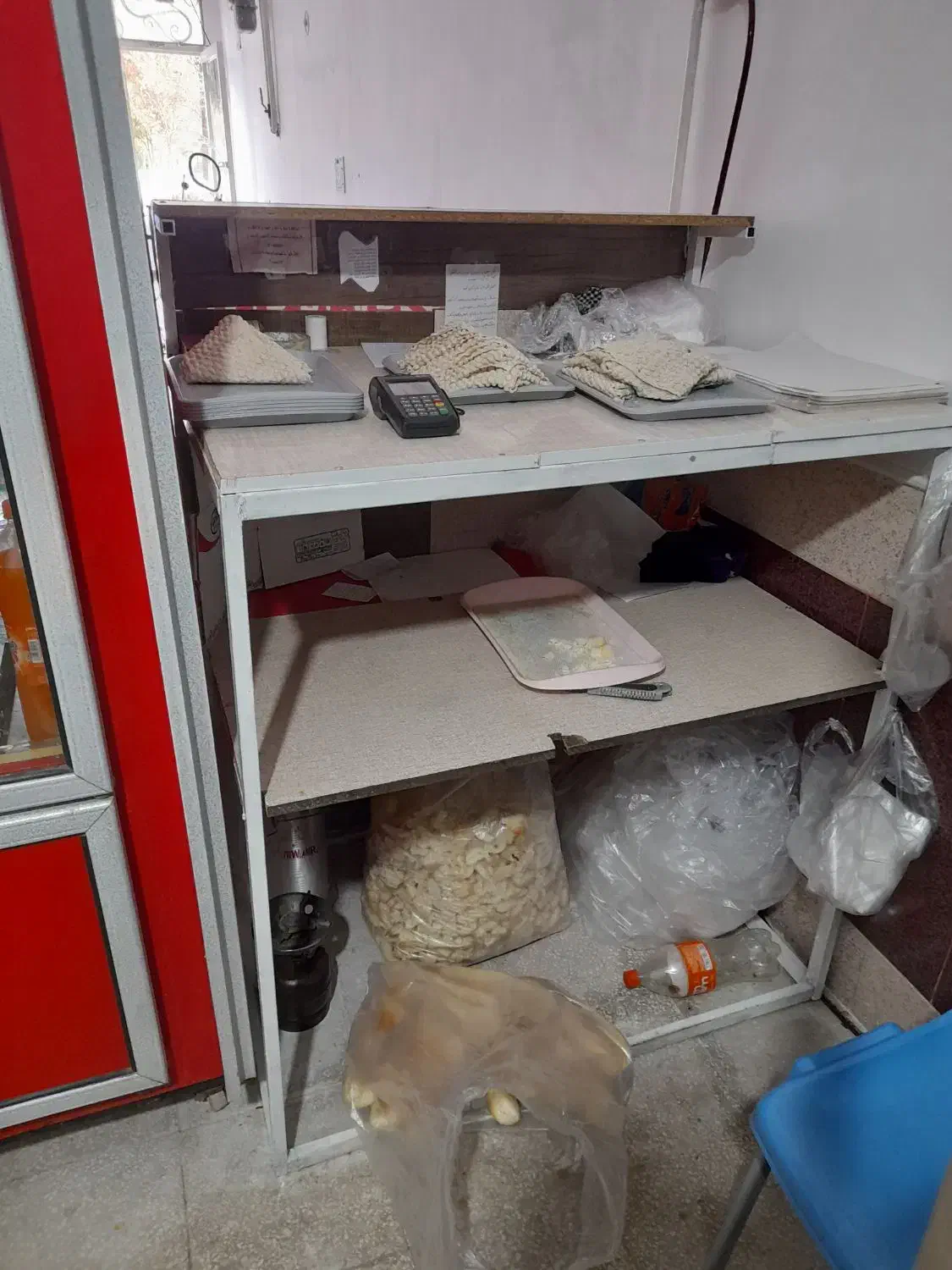 فر فلافلی و میز|کافیشاپ و رستوران|قم, ولیعصر|دیوار