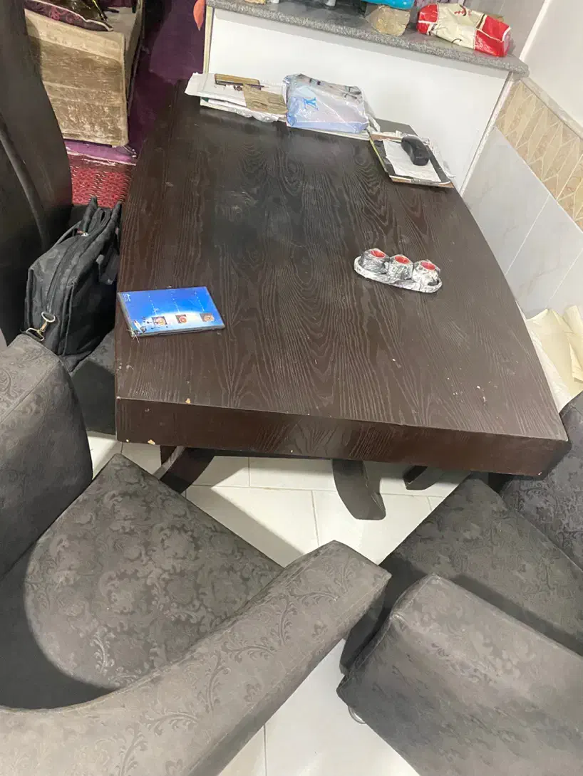 میز غذا خوری|میز و صندلی غذاخوری|قم, نخودی|دیوار