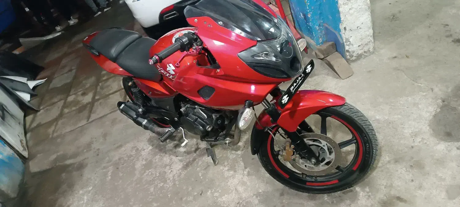 موتور پالس ۲۲۰|موتورسیکلت|رشت, چله خانه|دیوار