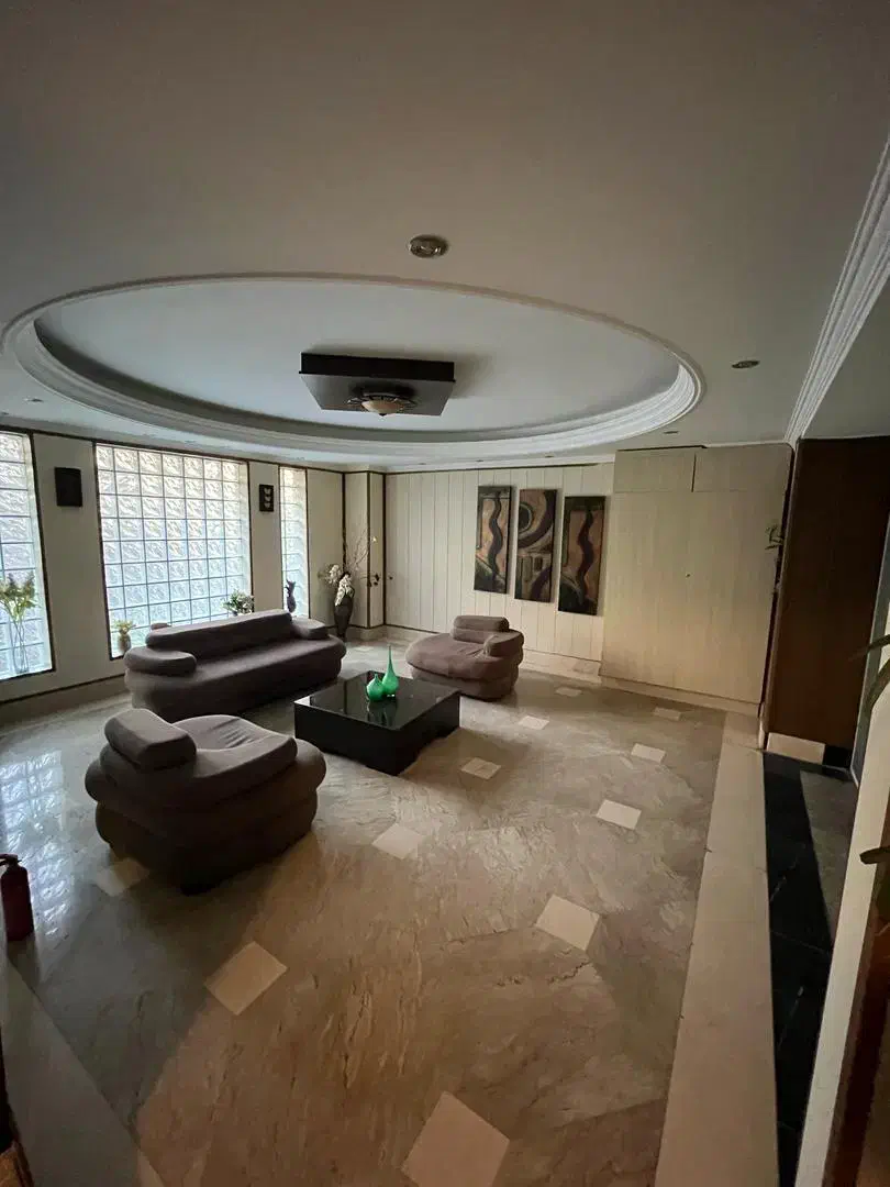 اپارتمان / ۱۶۰ متری / ۳ خواب