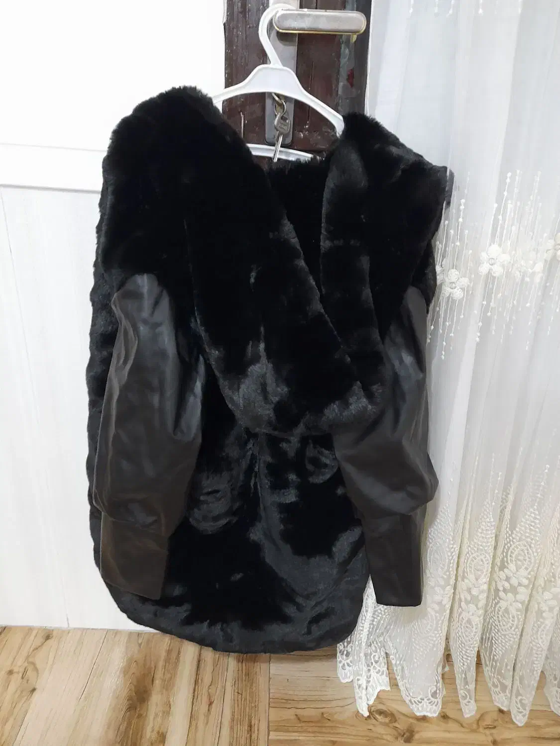 پالتو خز|لباس|بروجرد, |دیوار