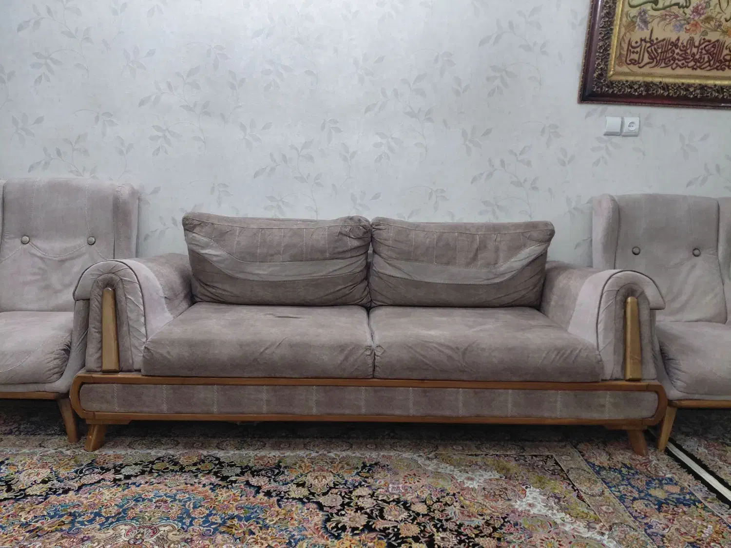 سلام مبل ۷ نفره و میز عسلی|مبلمان خانگی و میز عسلی|تهران, شهرک شریعتی|دیوار