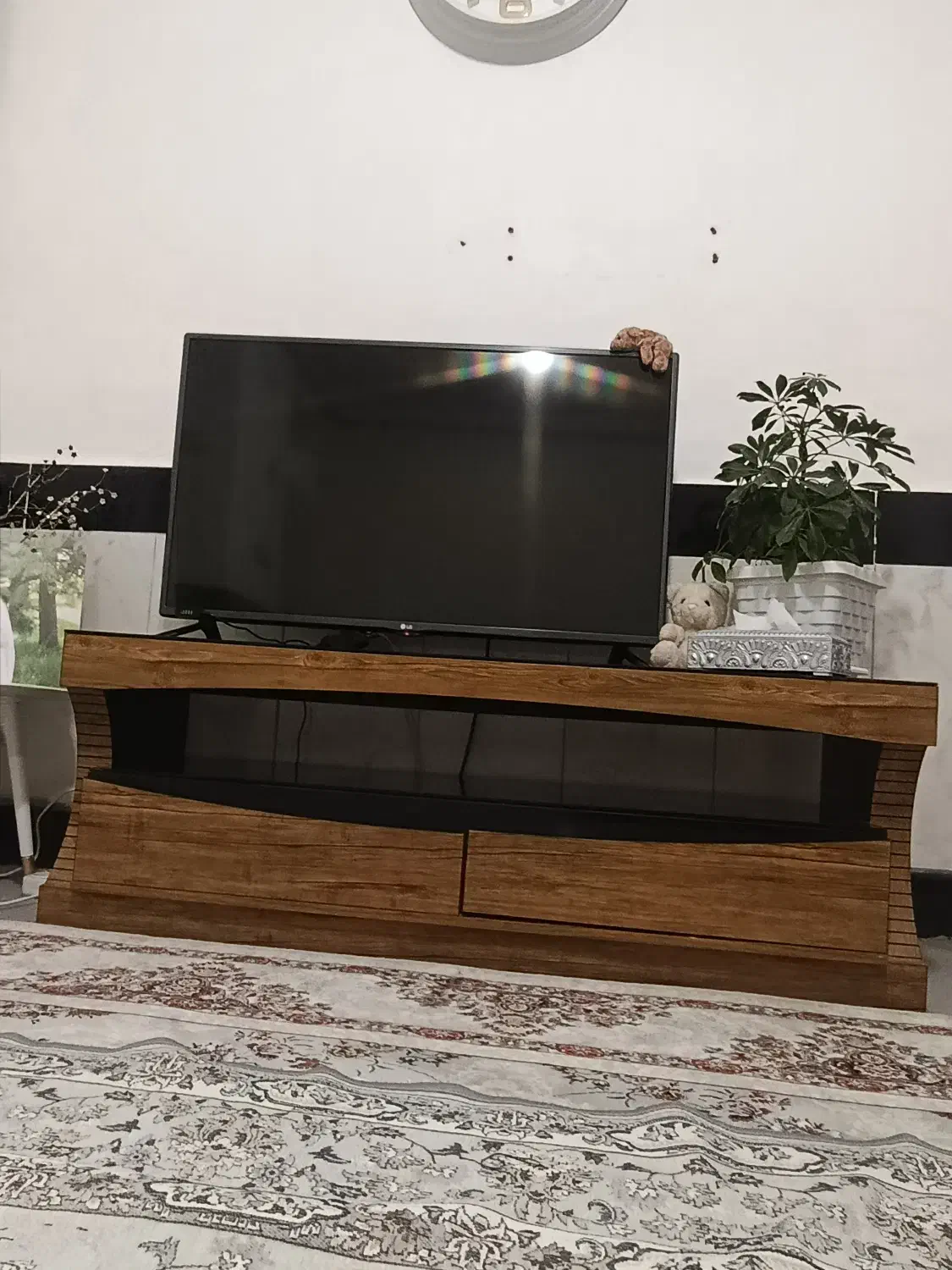 میز تلویزیون در حد صفر|میز تلویزیون|مهاباد (آذربایجان غربی), |دیوار