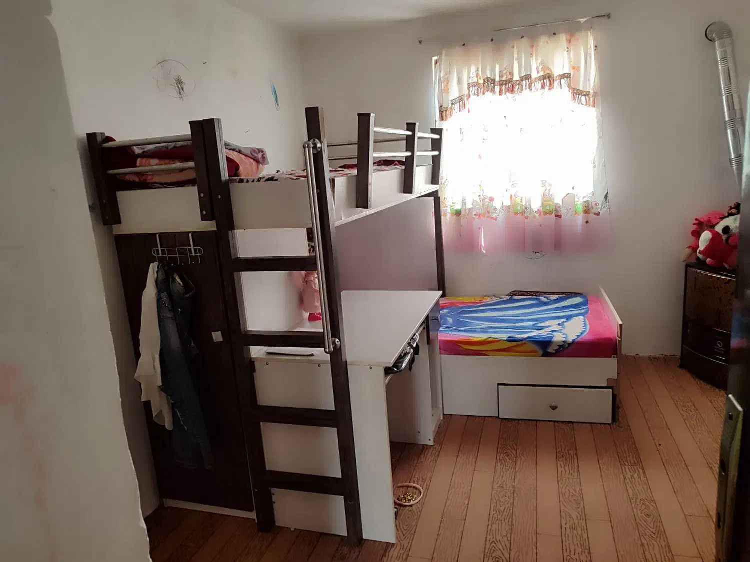 تخت خواب دو طبقه شیک|تخت و سرویس خواب|خمین, |دیوار