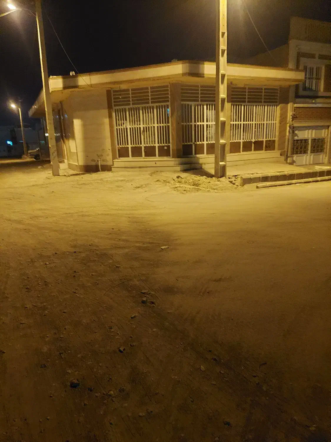 اجاره مغازه شهرک سمنگان میدان صدف|اجارهٔ مغازه و غرفه|سیرجان, |دیوار