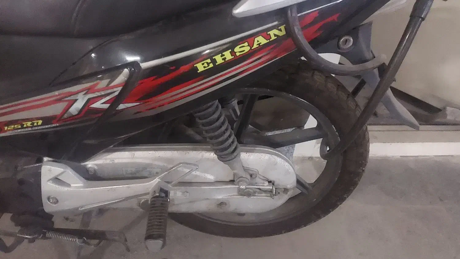 ویو مدل احسان|موتورسیکلت|قم, پردیسان|دیوار