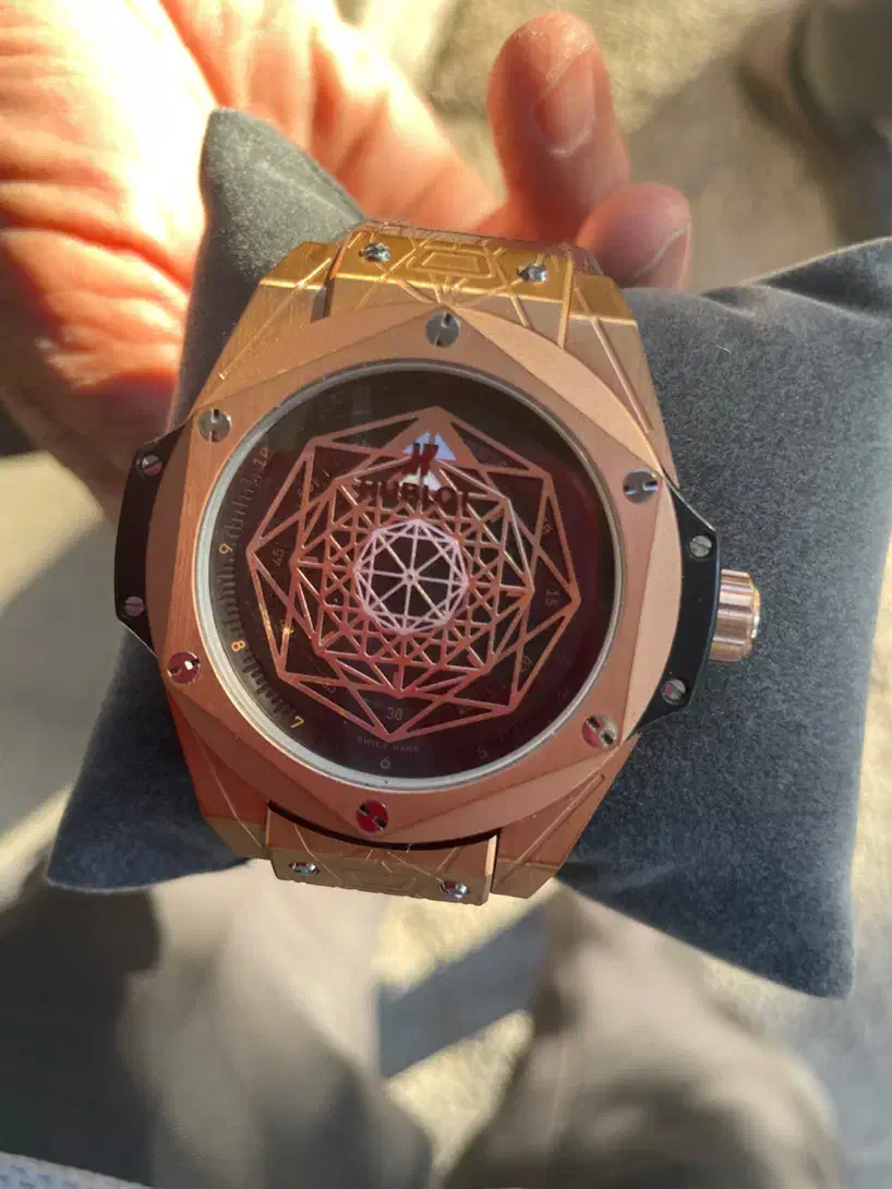 ساعت هابلوت|ساعت|ایلام, |دیوار