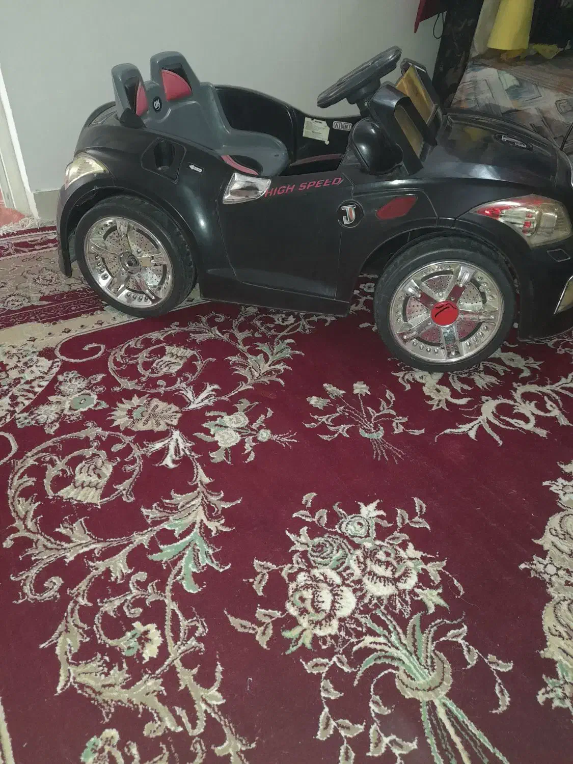 ماشین شارژی|اسباب‌بازی بچه|آبدانان, |دیوار