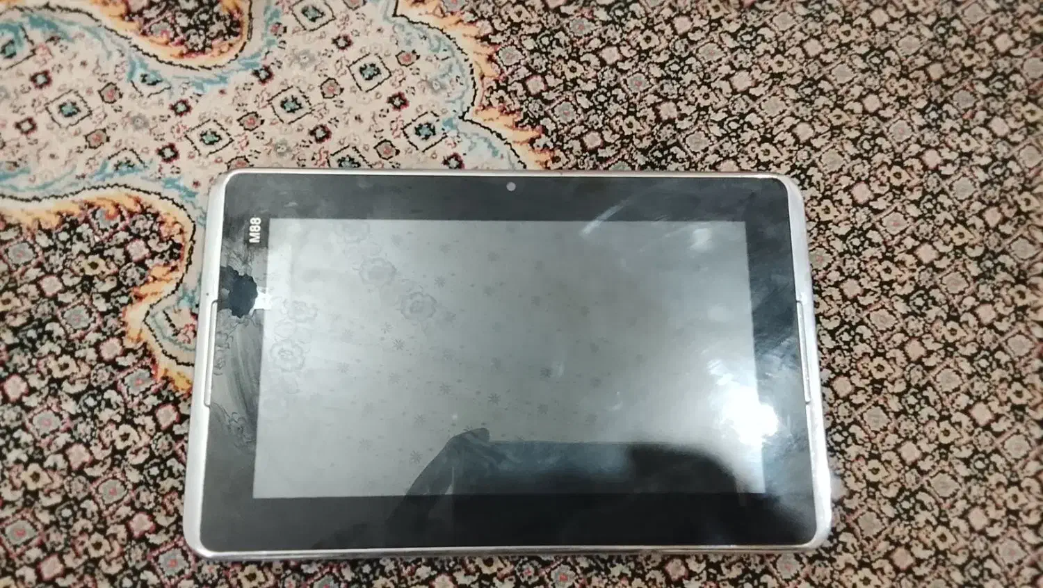 تبلت|تبلت|خسروشاه, |دیوار