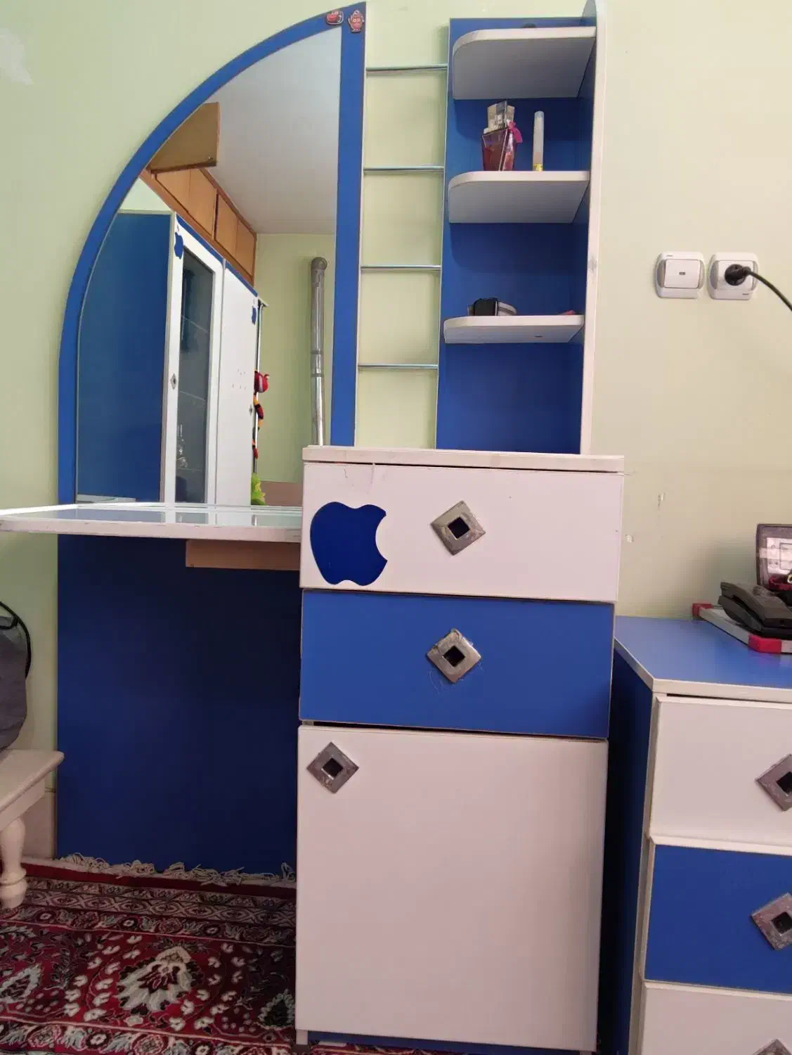 سرویس خواب|تخت و سرویس خواب|لنجان, |دیوار