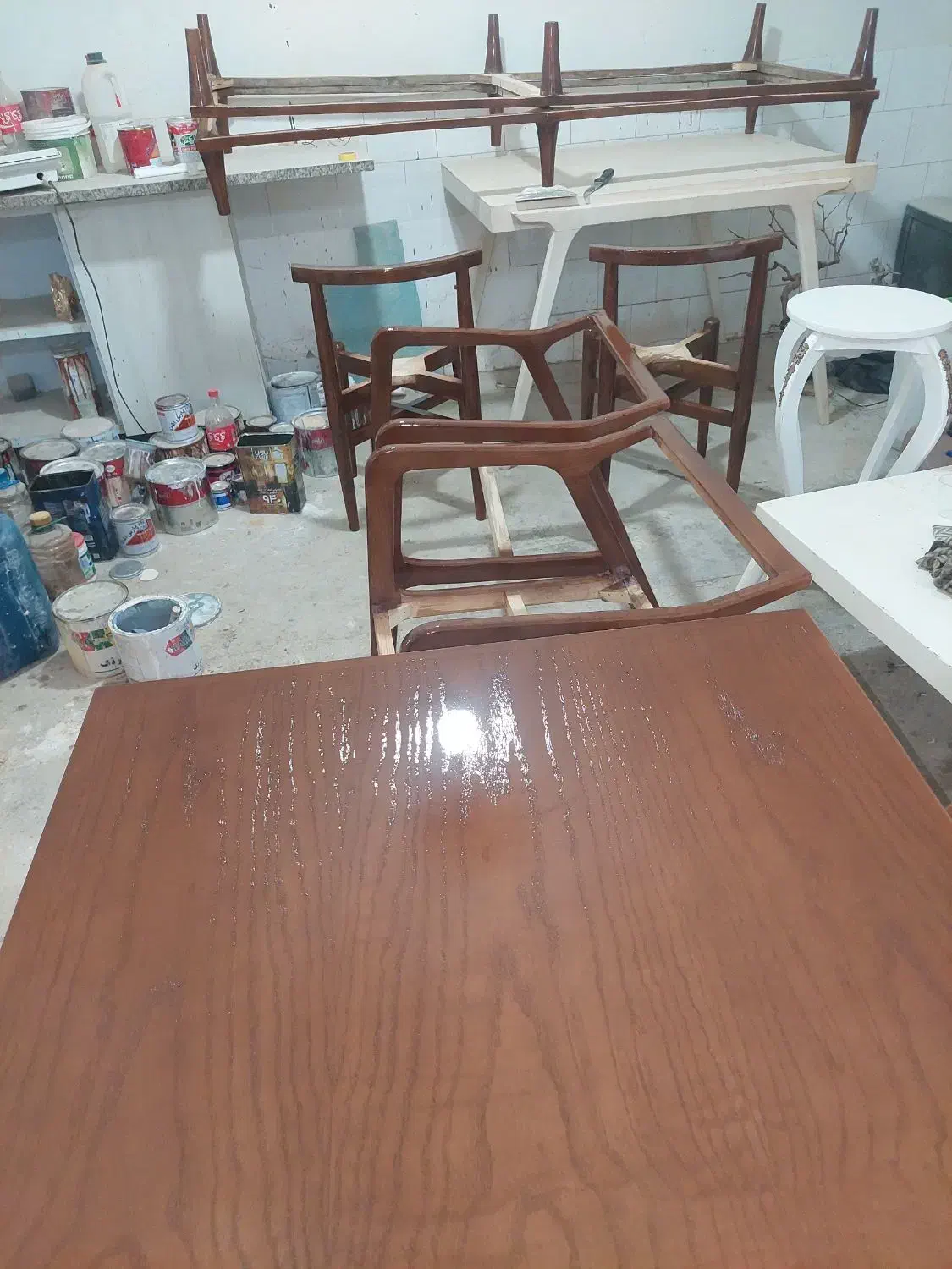 رنگ و تغییر رنگ انواع صنایع چوبی|خدمات پیشه و مهارت|نیشابور, گنبد سبز|دیوار