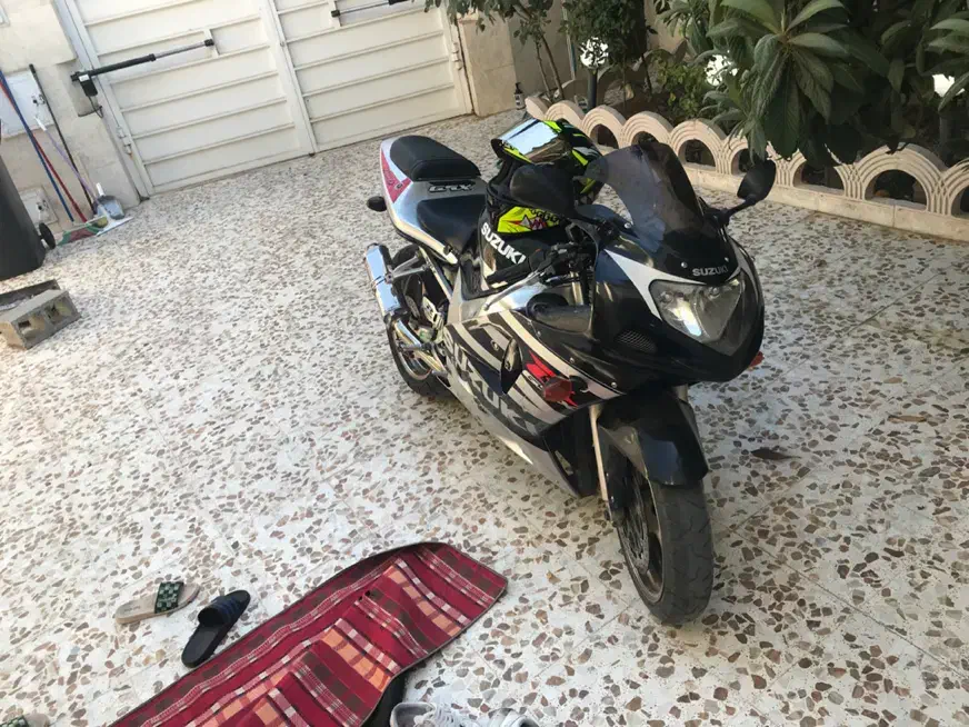 Suzuki gsxr 600 2004|موتورسیکلت|شیراز, آبیاری|دیوار