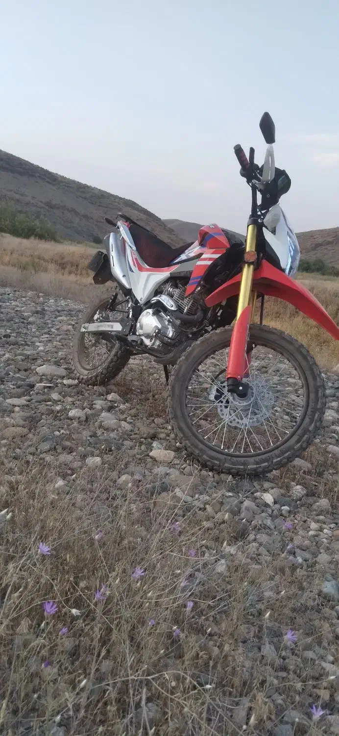 موتور فلات ۲۵۰سی سی ایکس ار ۱۴۰۴|موتورسیکلت|سقز, |دیوار