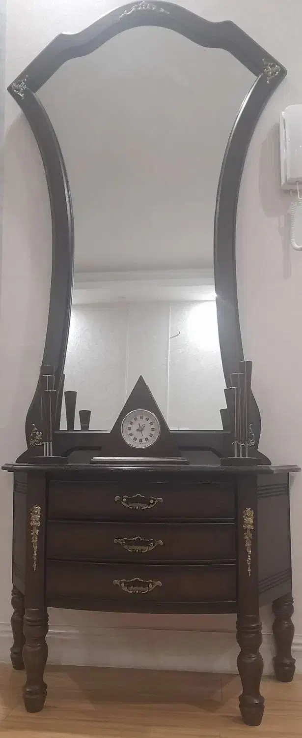 آیینه و شمعدون|آینه|قزوین, |دیوار