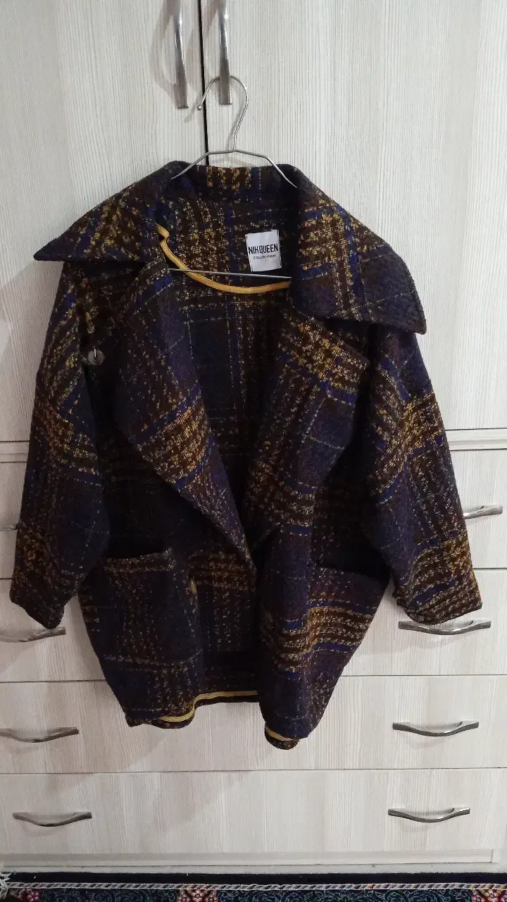 پالتو|لباس|بومهن, |دیوار