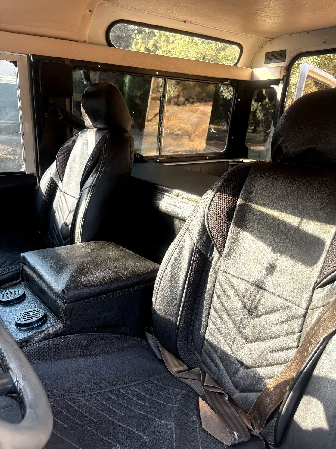 لندروور ( پاژن ) مدل ۱۳۷۶ بی رنگ ، ۷ نفره معاوضه|خودرو سواری و وانت|کرج, باغستان|دیوار