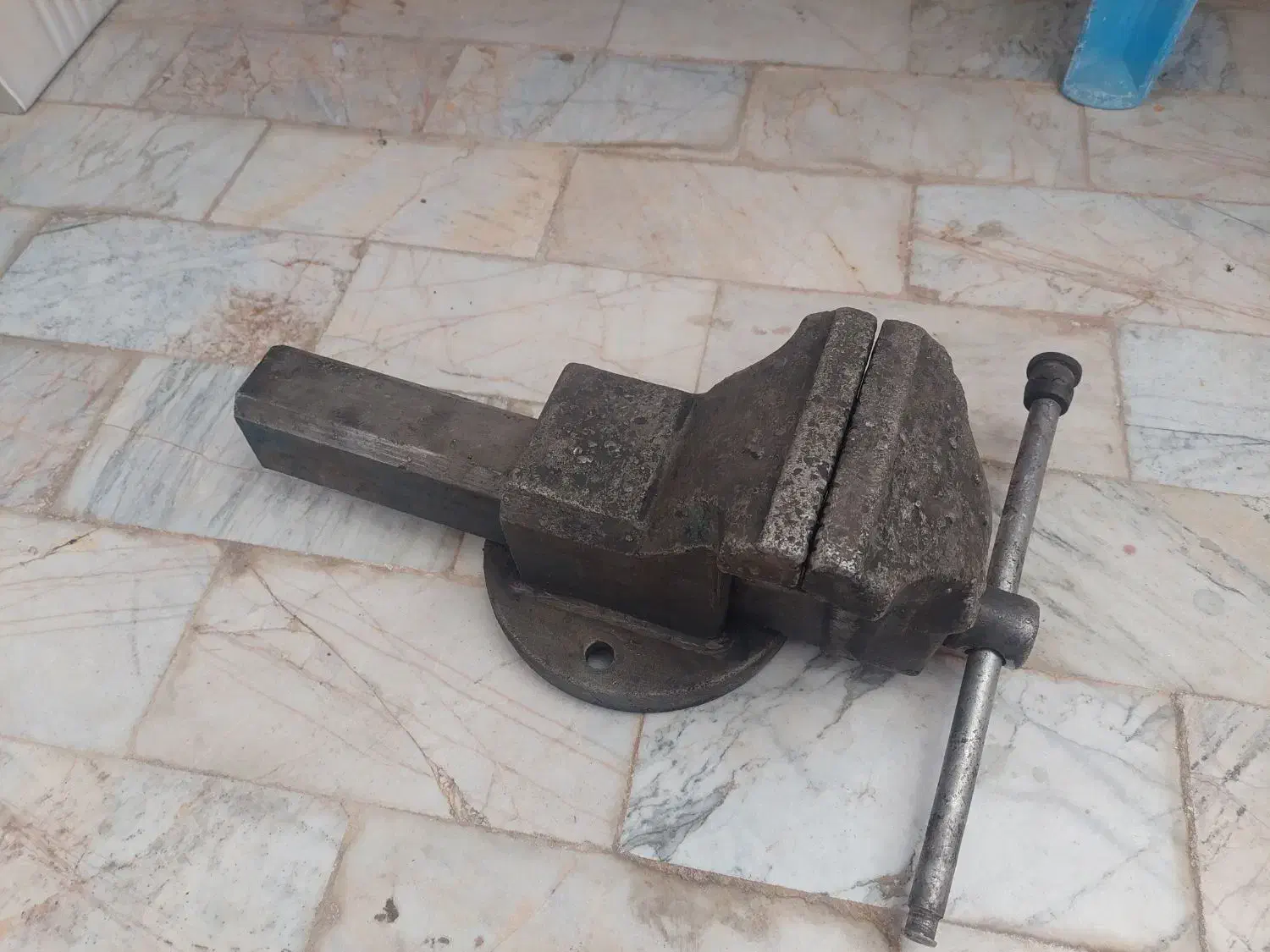 گیره رو میزی|ابزارآلات|داران, |دیوار