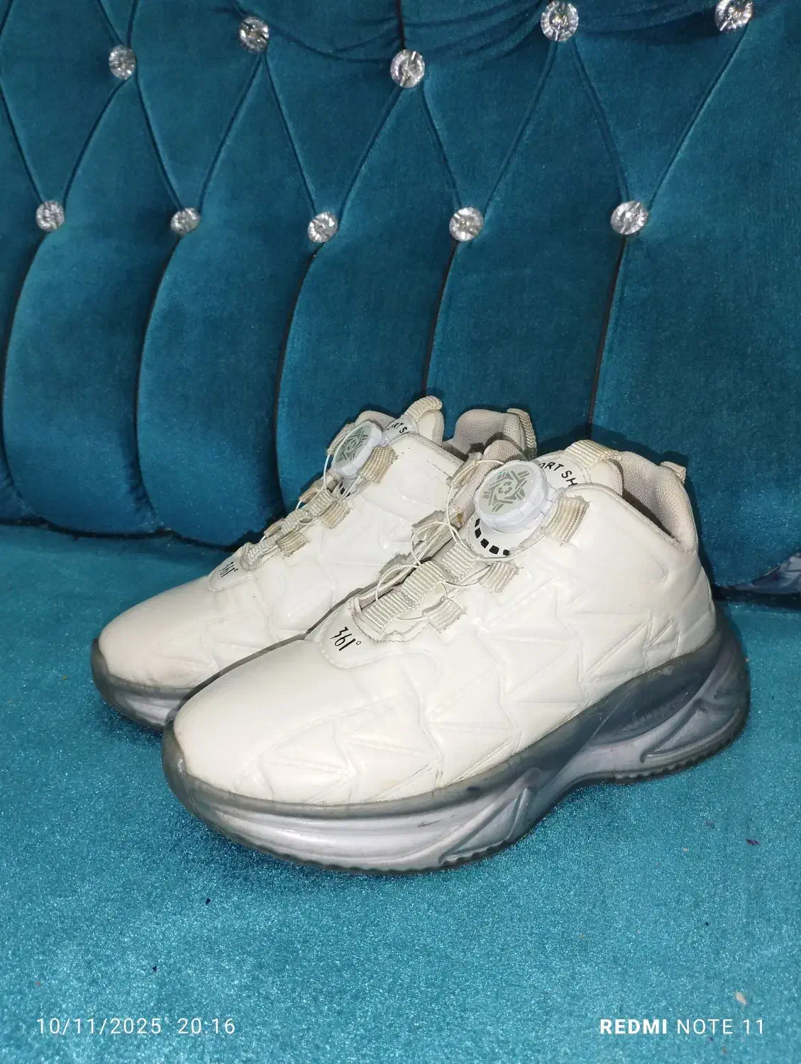 کتانی|کیف، کفش، کمربند|لنگرود, |دیوار