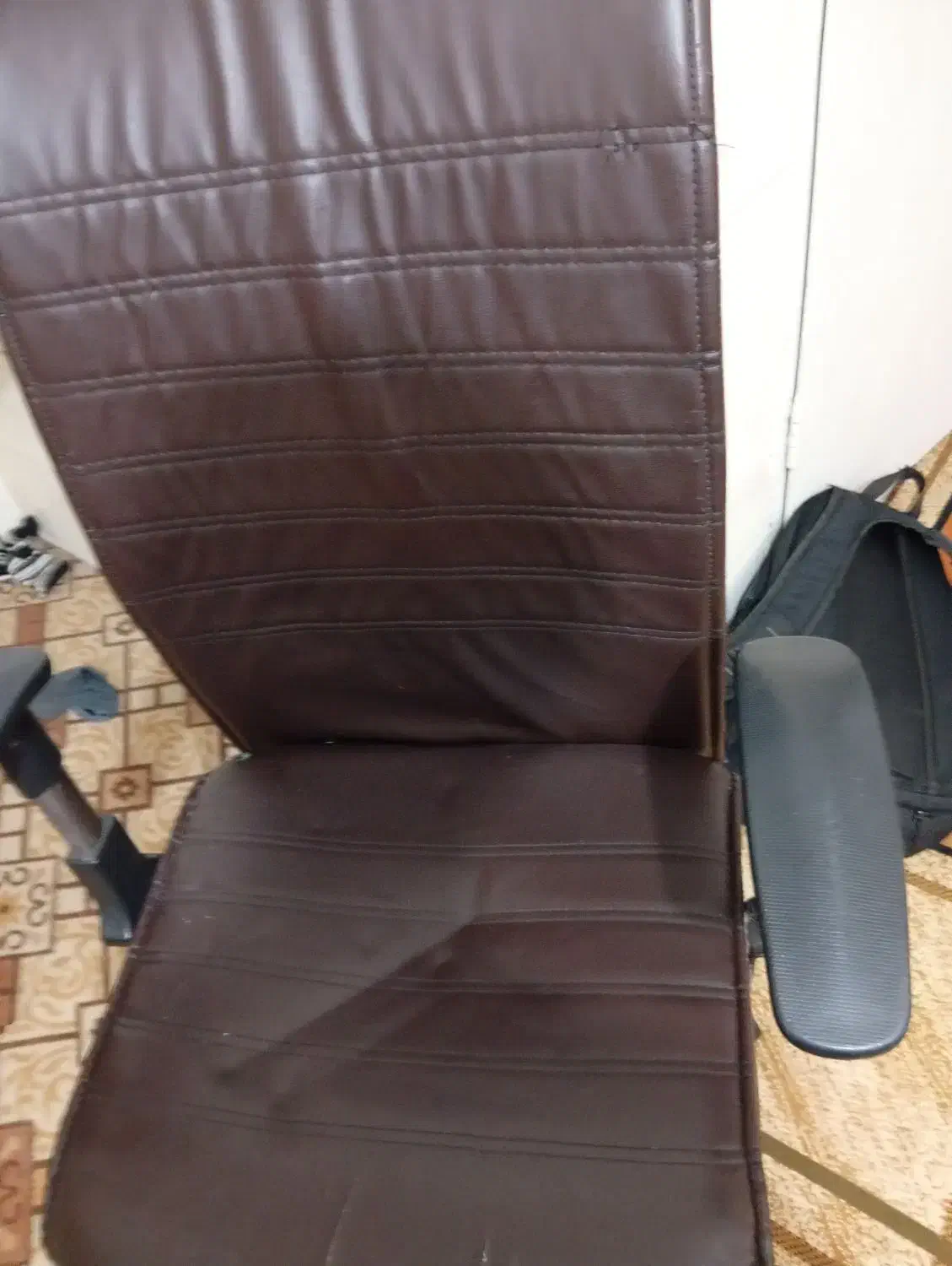 میز و صندلی|میز تحریر و کامپیوتر|یزد, |دیوار