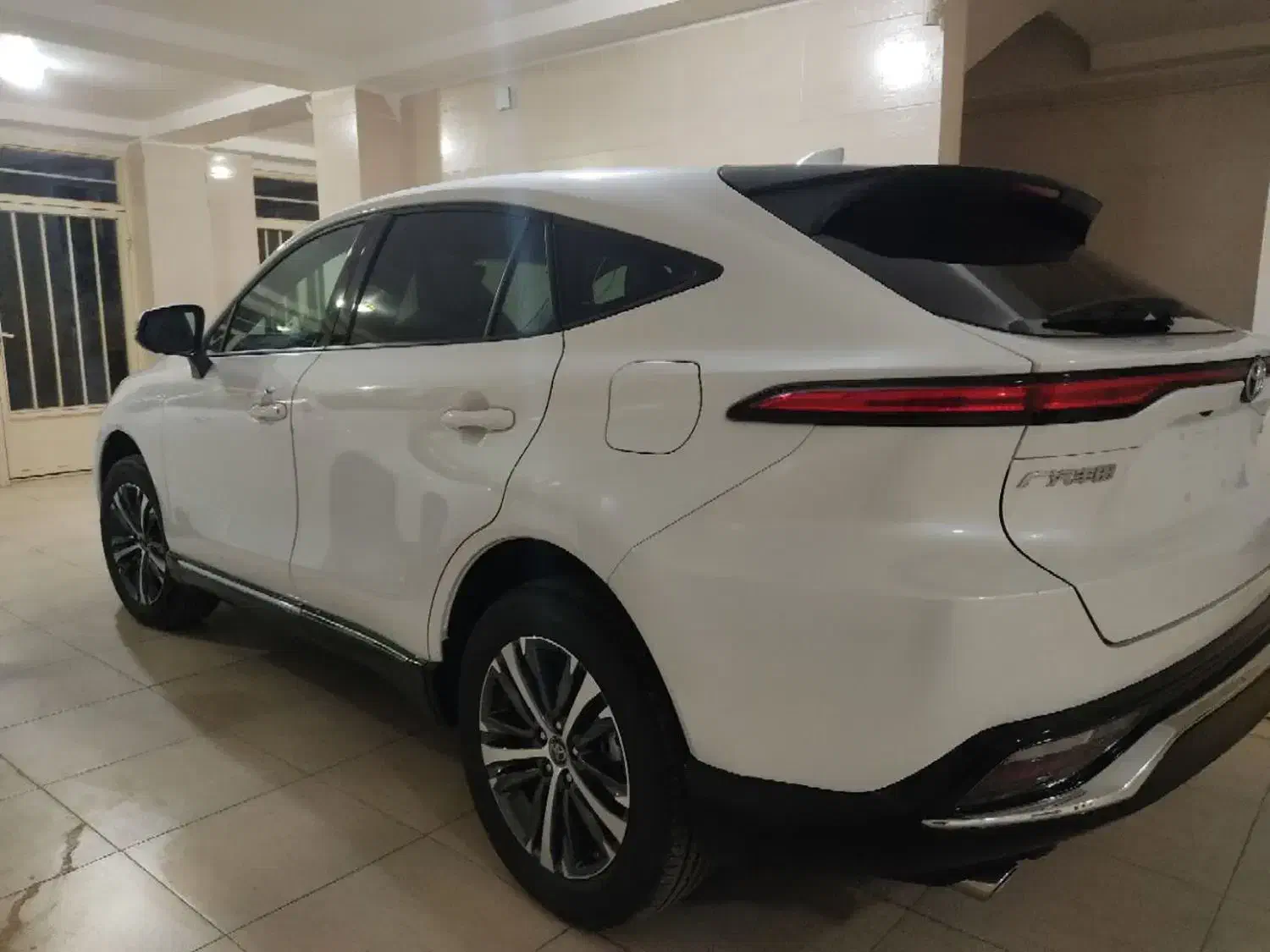 فروش فوری و زیر قیمت بازار خودرو تویوتا ونزا پلاس|خودرو سواری و وانت|زنجان, |دیوار