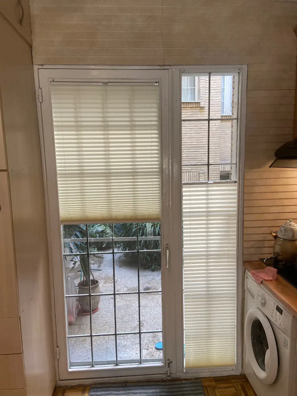 پرده پلیسه (داخل کادر درب و پنجره )|پرده، رانر، رومیزی|تهران, اوین|دیوار