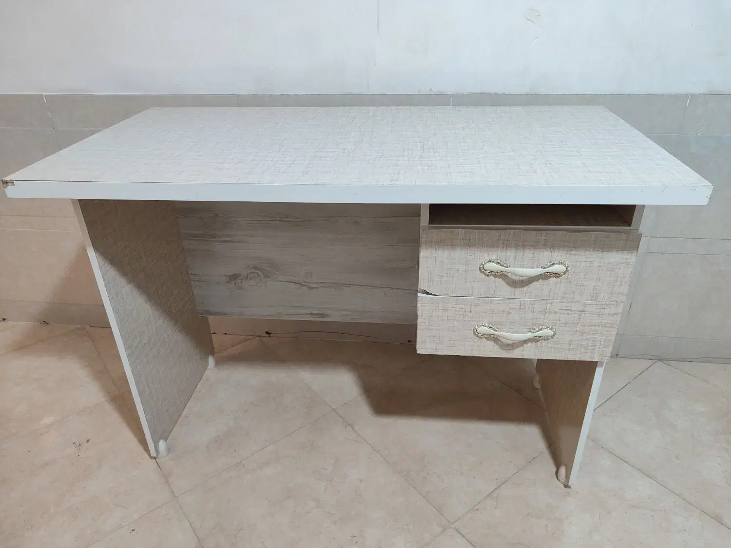 میز تحریر|میز تحریر و کامپیوتر|بوکان, |دیوار