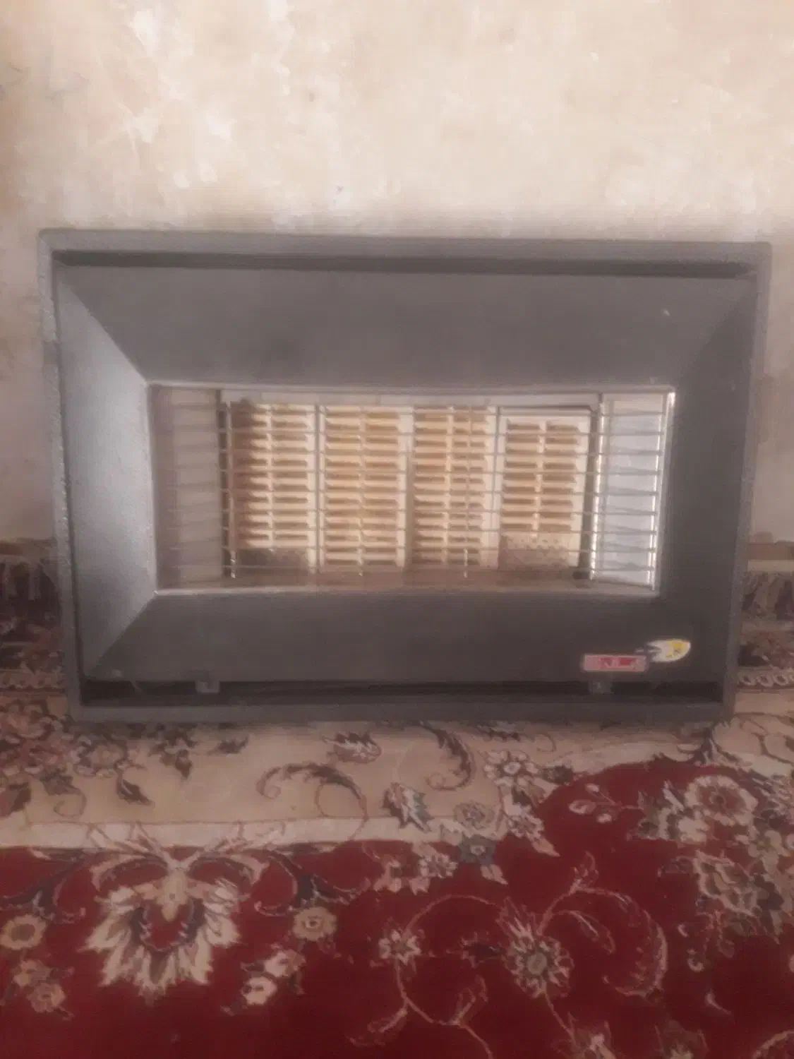 سلام یک عدد بخاری دیواری سالم یک سال کارکره|بخاری، هیتر، شومینه|سوسنگرد, |دیوار