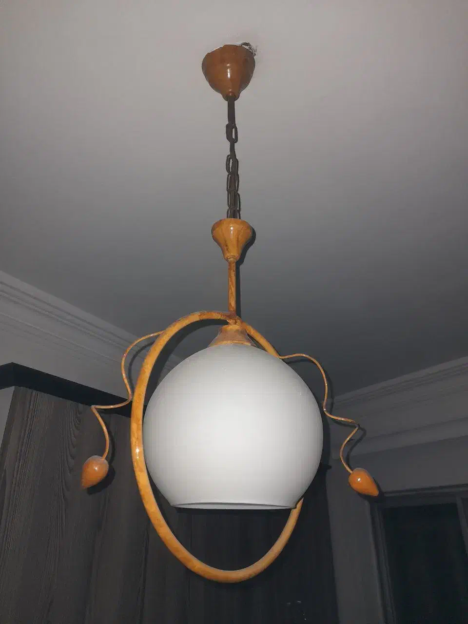 لوستر برنجی پذیرایی و آشپزخانه|لوستر و چراغ آویز|رشت, سعدی (تختی)|دیوار